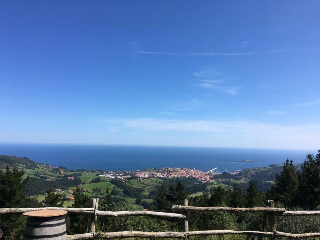 Apartamentos Urdaibai 2 Бермео Экстерьер фото